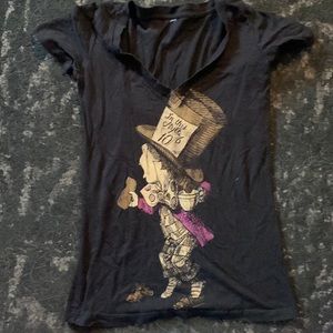 Black Mad Hatter Alice in Wonderland T-shirt v neck Disney